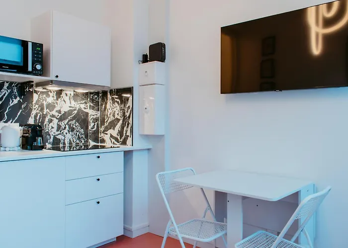 - Paillette Apartment